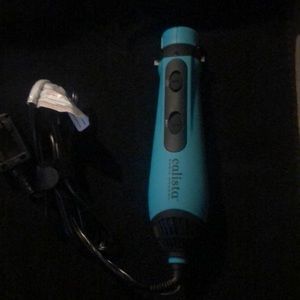 4 in 1! styling brush